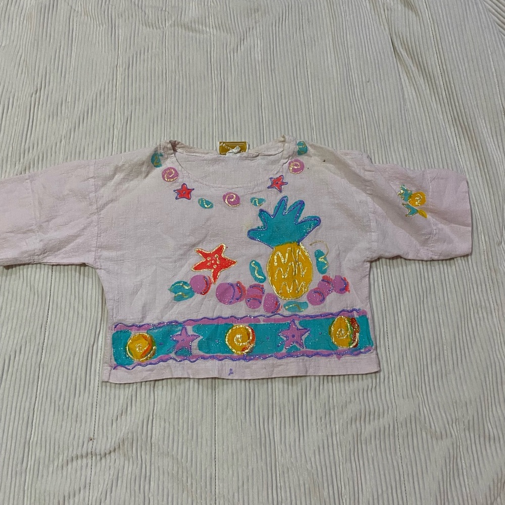 Vintage wearabouts light pink graphic set with sparkles, stains seen in pictures